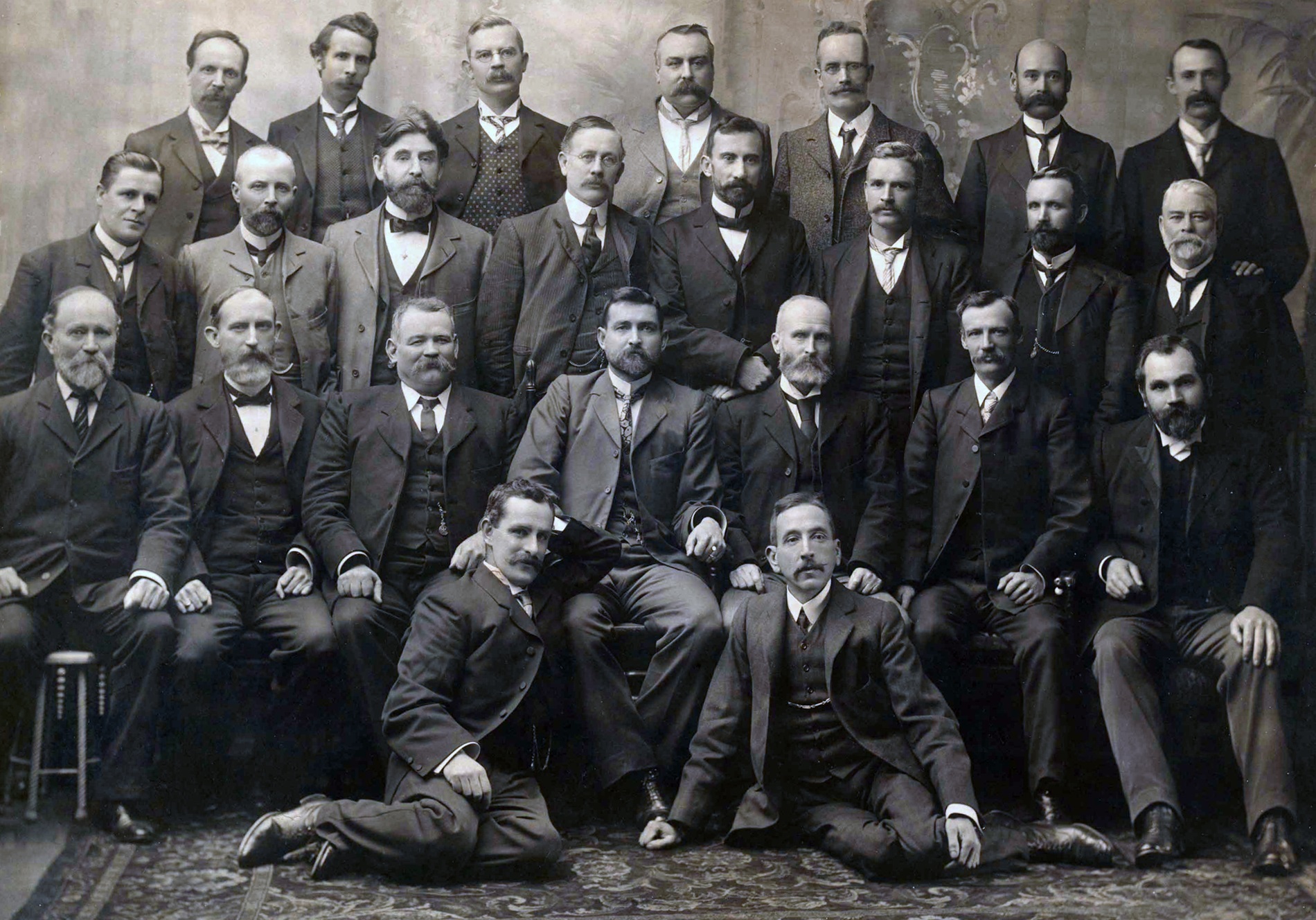 Group photograph of all Federal Labour Party MPs elected at the inaugural 1901 election. Group photograph of all Federal Labour Party MPs elected at the inaugural 1901 election.