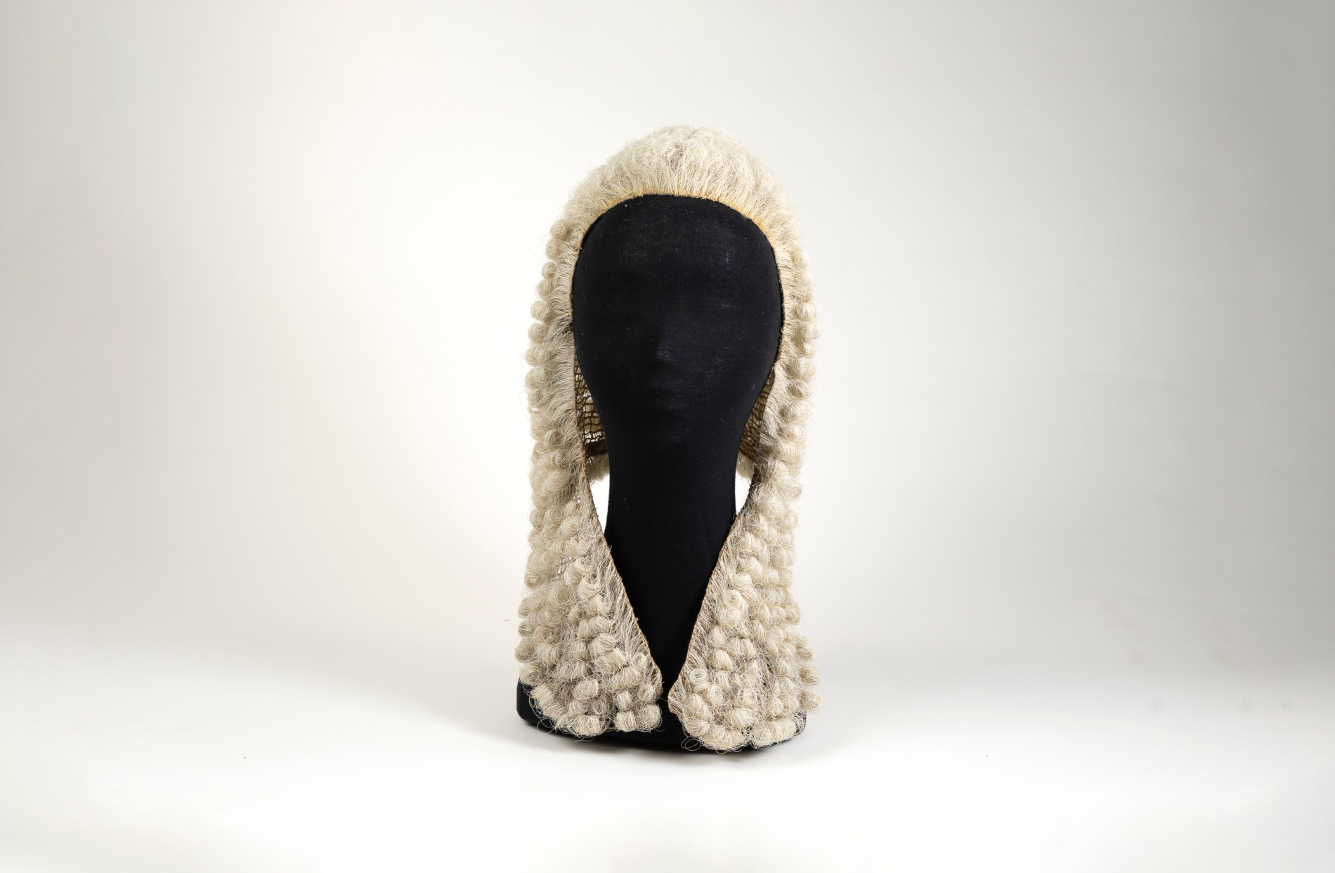 Wig formerly worn by the Speaker of the House of Representatives