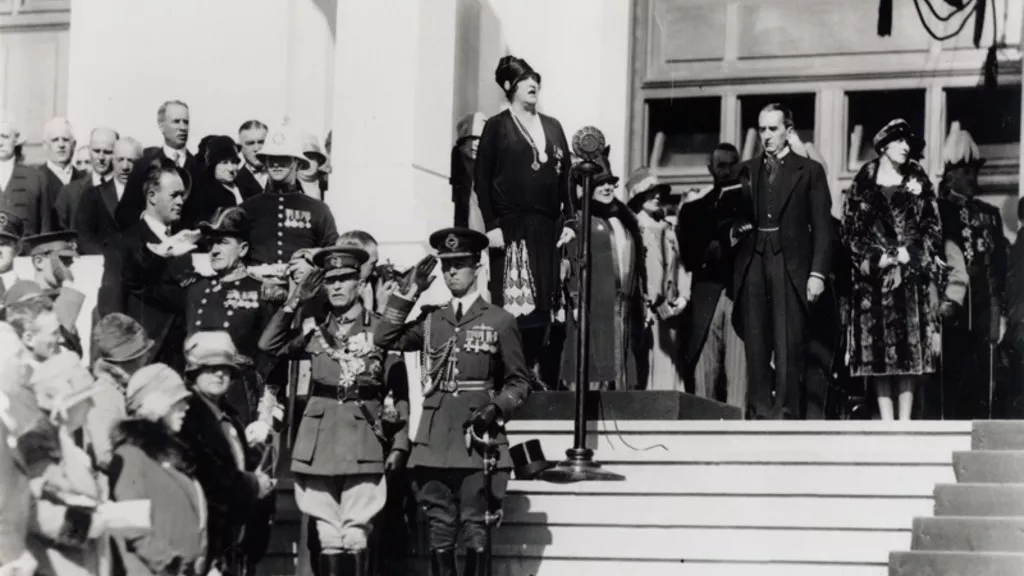 The Thieving Diva: Behind the scenes of the opening ceremony at Parliament House