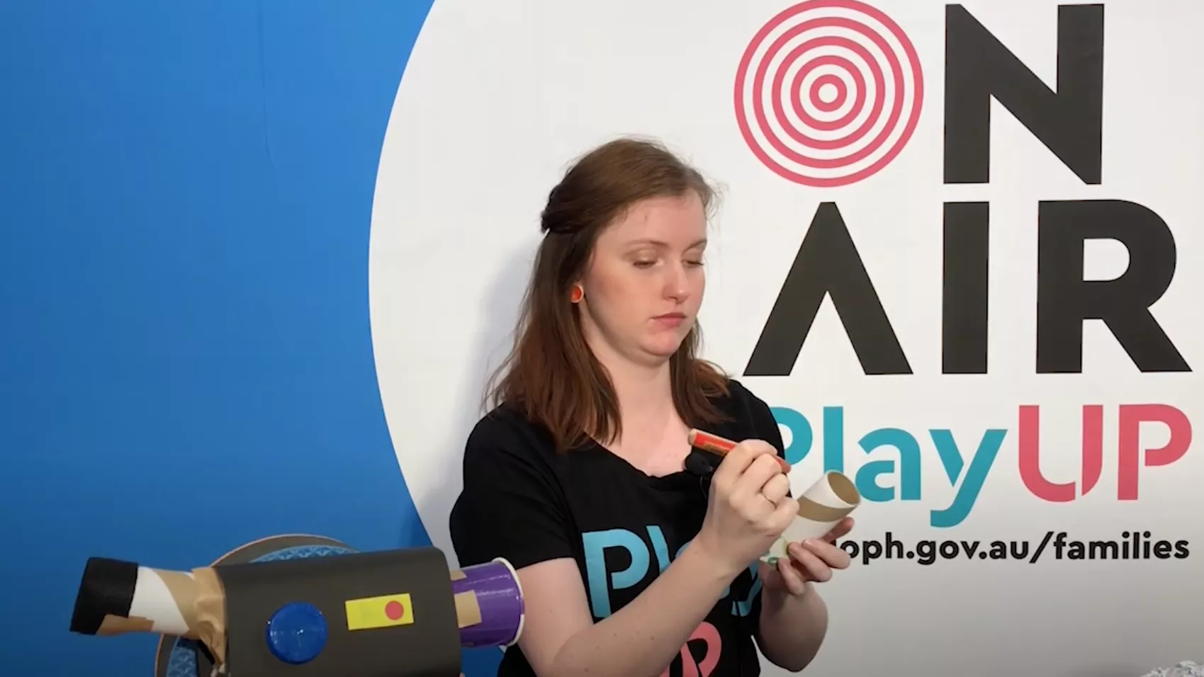 Make a microphone and video camera Make a microphone and video camera