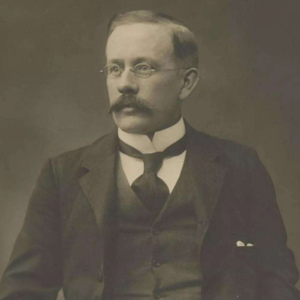 Hugh Mahon, the only federal MP expelled by the parliament, failed to win his own seat back in 1920. It was the only time the government ever won a seat from the opposition at a by-election. Image: National Library of Australia A photographic portrait of Hugh Mahon, wearing glasses and a three-piece suit.